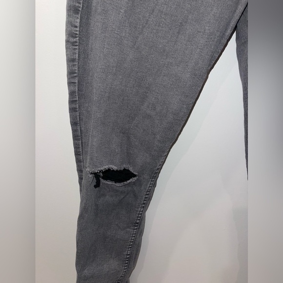 Zara High Waisted Skinny Deconstructed Grey Jeans - Picture 5 of 6